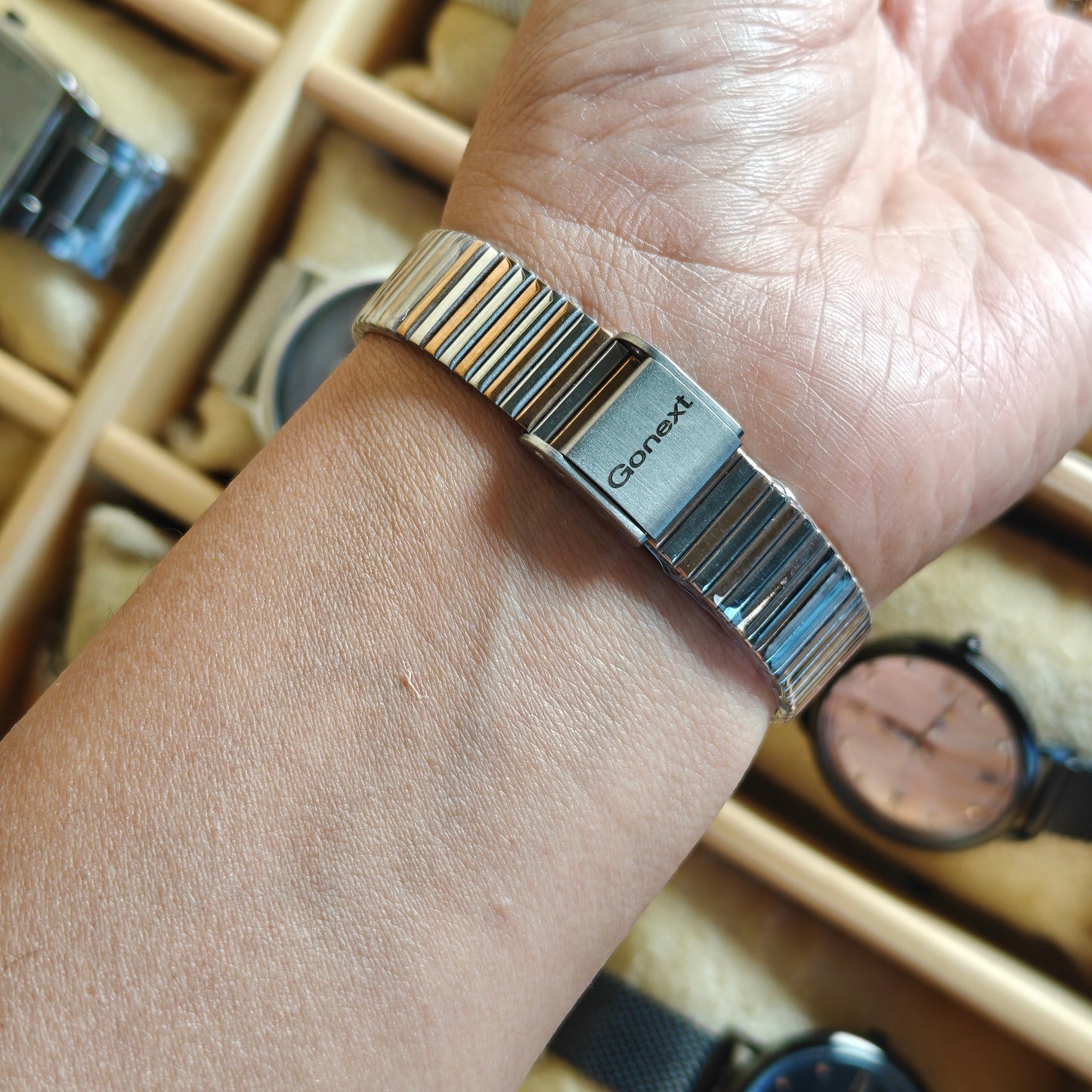 Modern style oval watch with white MOP dial and soft two tone chain self adjustable watch