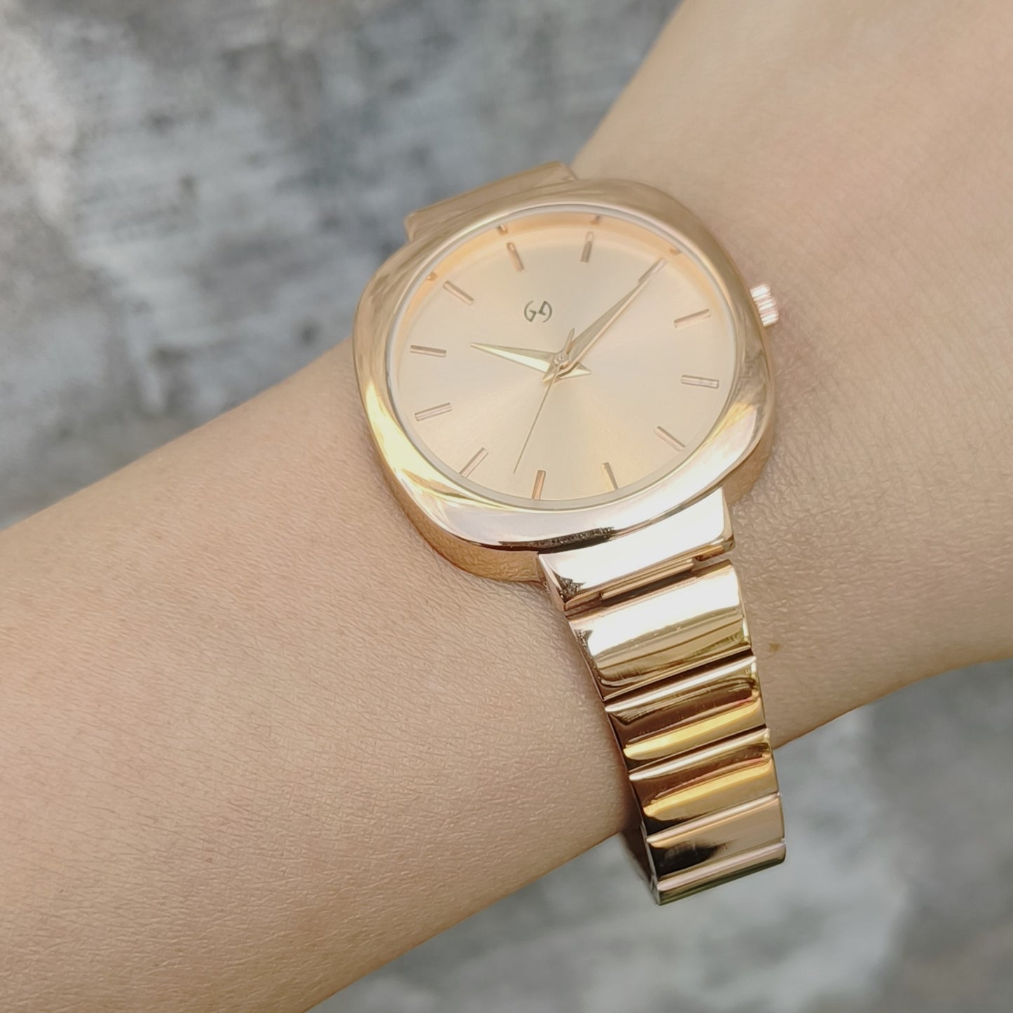 Minimalist and trendy rose gold dial watch with rectangular link chain perfect for office and daily wear