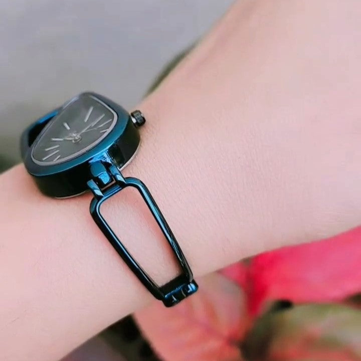 Bestseller Rectangular case Women blue watch with contrasting number in white