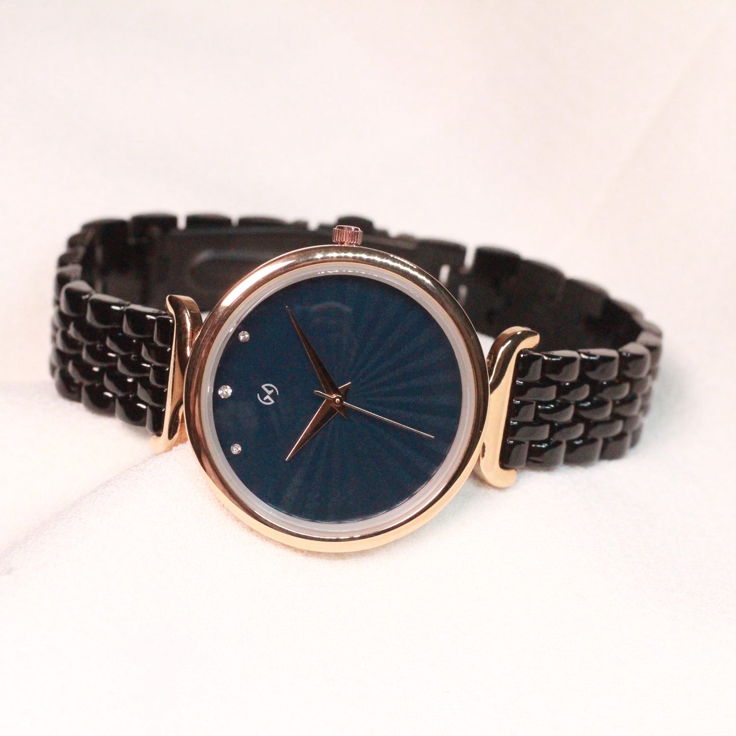 Trending soft chain black watch with deep black dial in rose gold case and European style chain