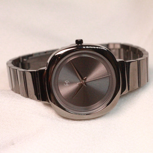 Unique gun metal dial watch with rectangular link chain perfect for office and daily wear