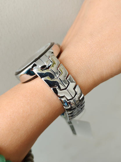 Designer and heavy look full steel watch with transparent outer ring