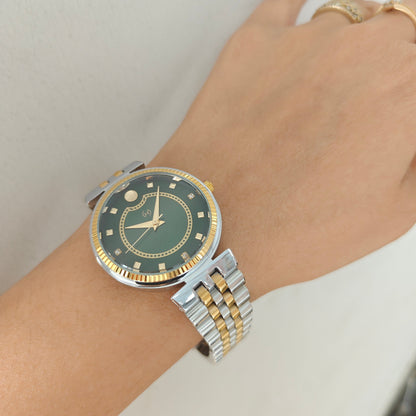 Elegant gold Women's Watch with Diamond-Set Numerals and European chain for luxurious feel