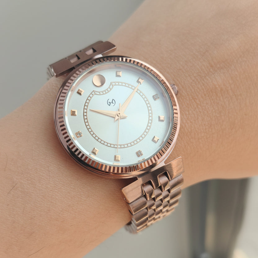 Women's Deep Brown Watch with Diamond-Set Numerals and European chain for luxurious feel