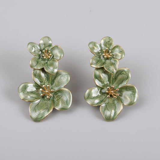 Super pretty enamel floral earrings with real detailing for women