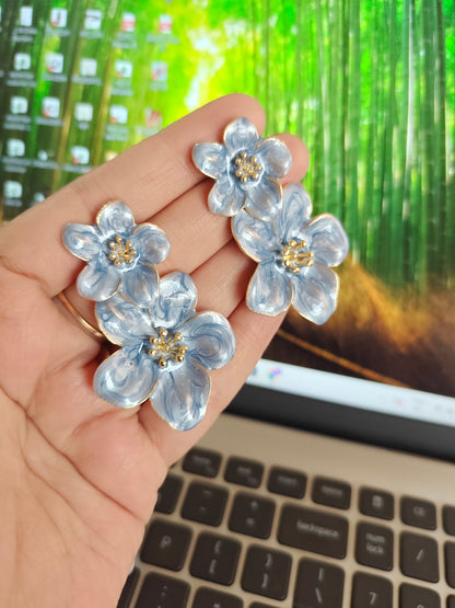 Super pretty enamel floral earrings with real detailing for women in pastel blue