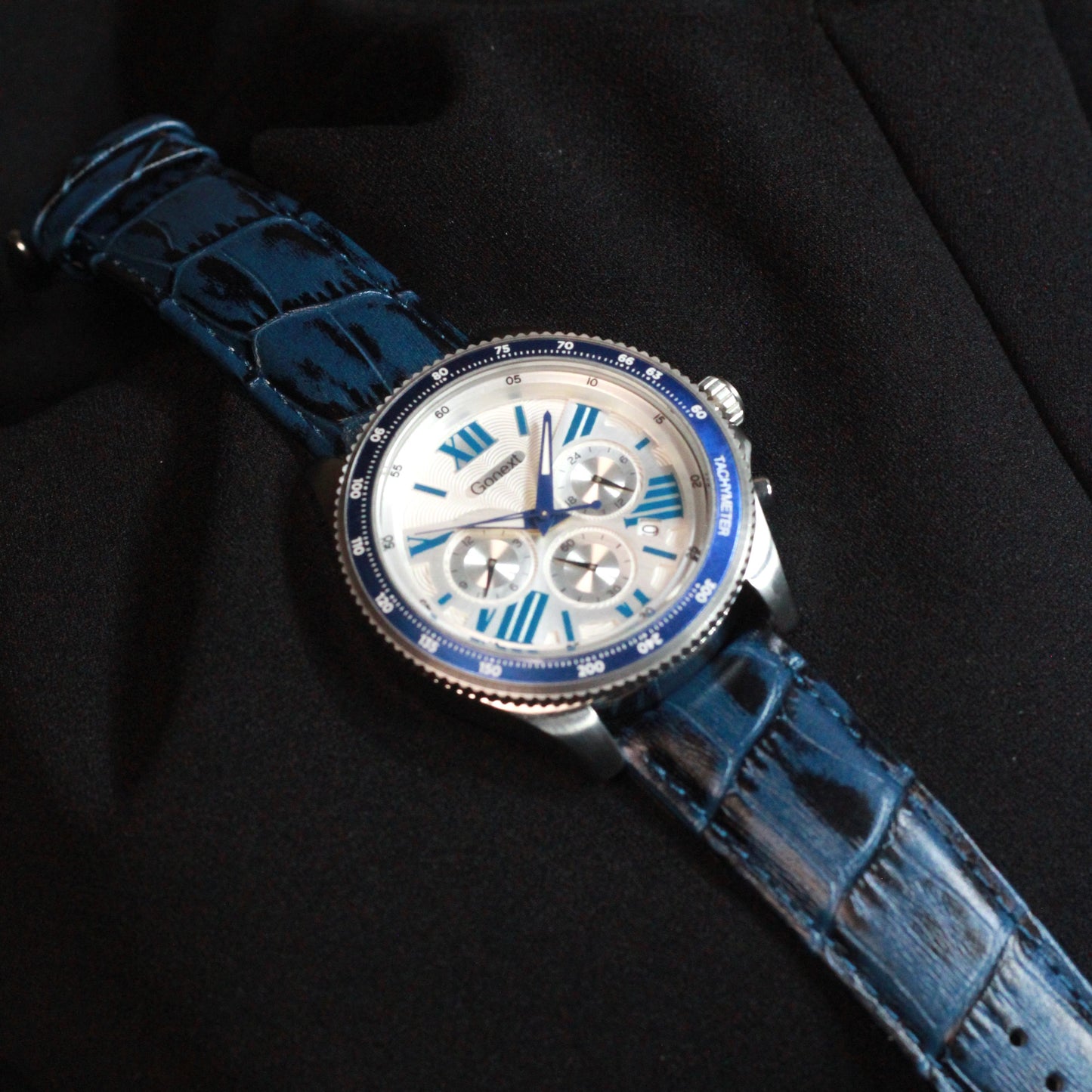 Men chronograph watch Blue jacquard padded strap and silver dial functions included : tachymeter